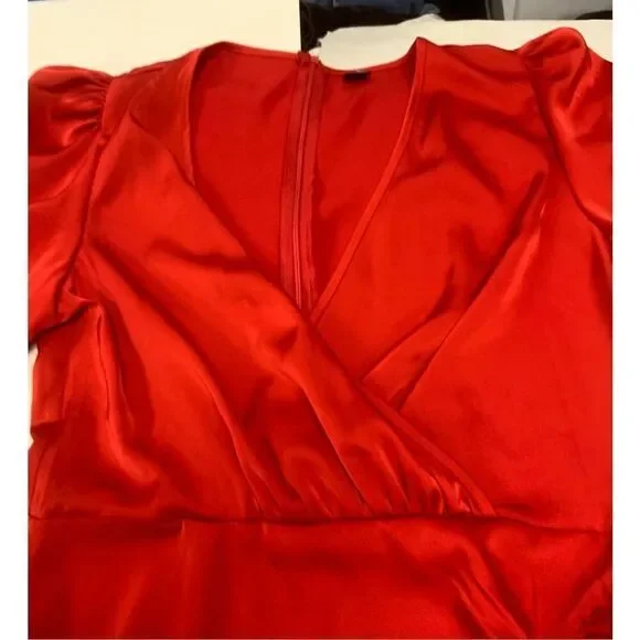 Red Long Sleeve Wrap Style Dress - Picture 4 of 5